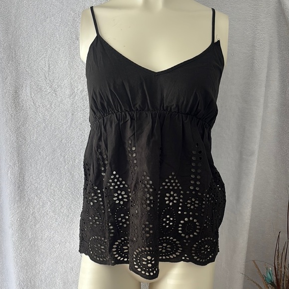 Eyelet Cami Top Black Sleeveless V Neck Summer Cute Blouse - Picture 1 of 5